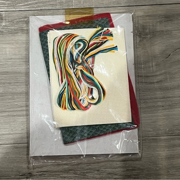 NWT Quilt Ups Bed & Breakfast Quilted Counted Cross Stitch Kit - Picture 13 of 13